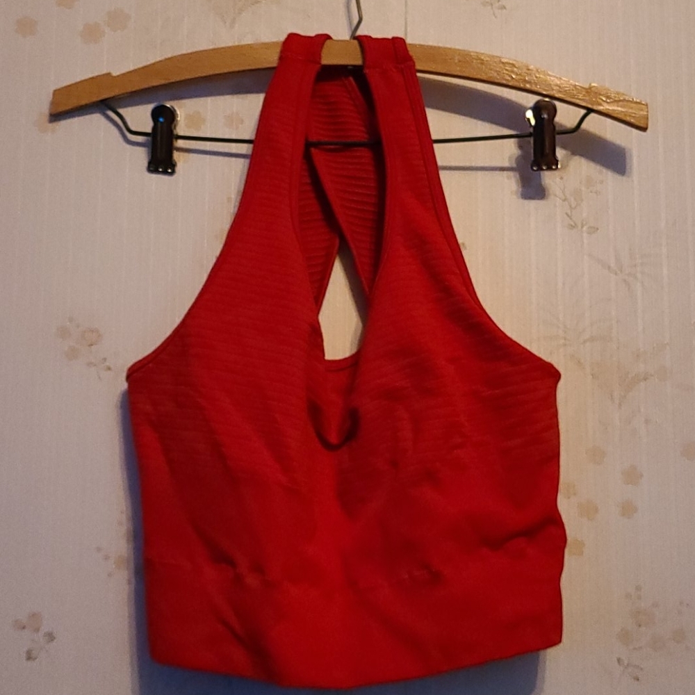 Alphalete Vault bra in Red size XL